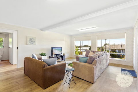 TASSIE SEASIDE SERENITY - L'Abode Accommodation - Tourism TAS 1