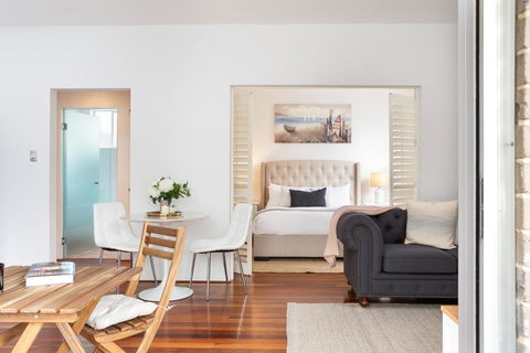 Tasteful Apartment With Balcony In Cammeray - Hobart Tourism 2