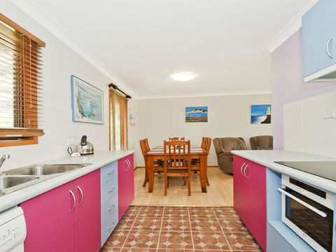 Tea Tree Cottage - Great Yard For Pets And Kids - Hobart Tourism 1
