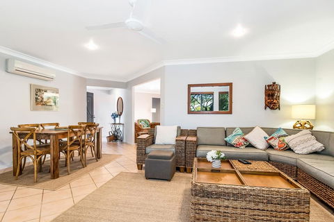 Tekani - Lennox Head - Hobart Tourism 1