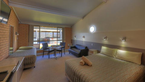 Tenterfield Motor Inn - Hobart Tourism 2