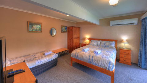 The 2C's Bed & Breakfast - Hobart Tourism 0