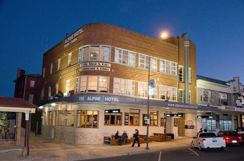 The Alpine Hotel - Hobart Tourism 0