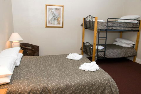 The Alpine Hotel - Tourism TAS 2