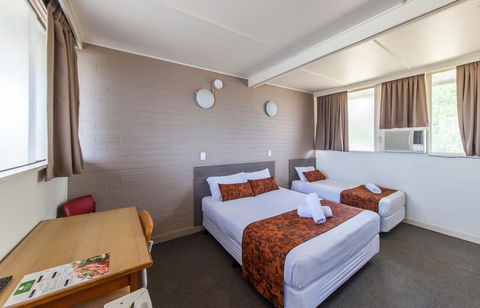 The Australian Hotel Murgon - Tourism TAS 2