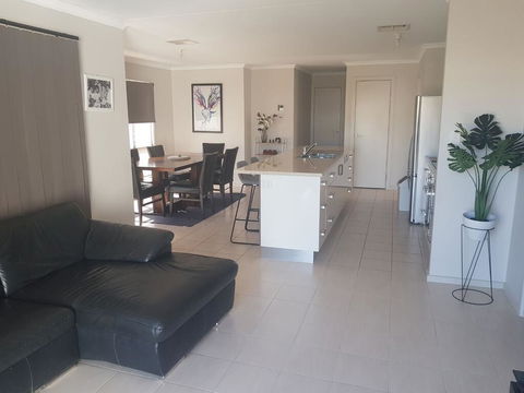 The Baltimore - Family Home Getaway - Hobart Tourism 2