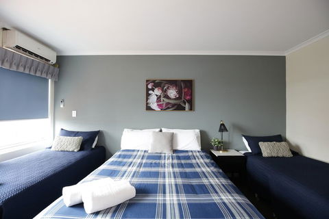 The Bayview Hotel - Hobart Tourism 1