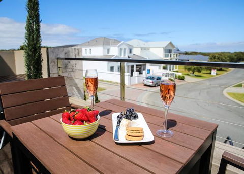 The Beach House At Bayside - Tourism TAS 0