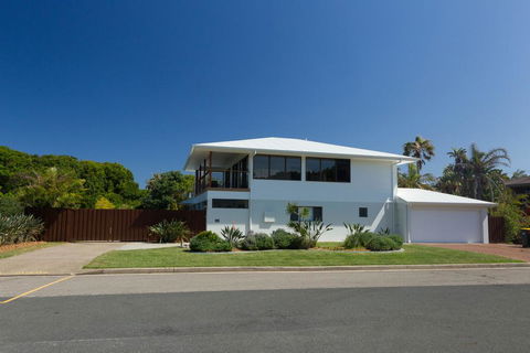 The Beach House At One Mile - 6 Burrawong - Hobart Tourism 1