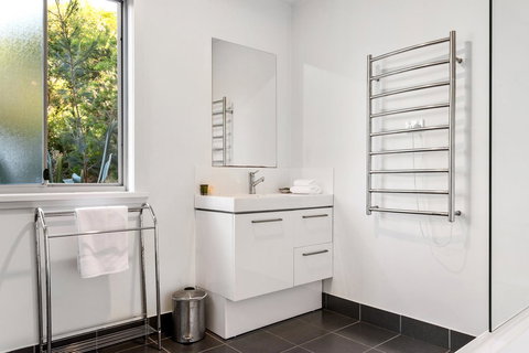 Freycinet Haven - Tourism TAS 17