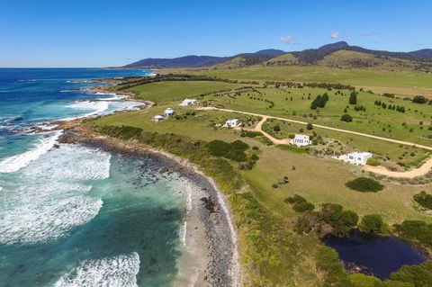 Saltwater - Absolute Oceanfront, Hot Tubs, Sauna, Fire Pits - Hobart Tourism 32