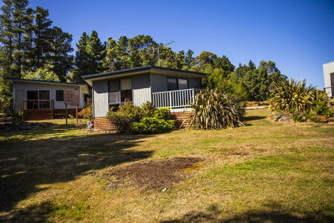 Little Norfolk Bay Events And Chalets - Tourism TAS 3