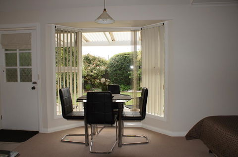 Shearwater Cottages - Hobart Tourism 4