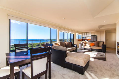 Seaspray - Hobart Tourism 12