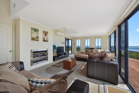 Seaspray - Hobart Tourism 14
