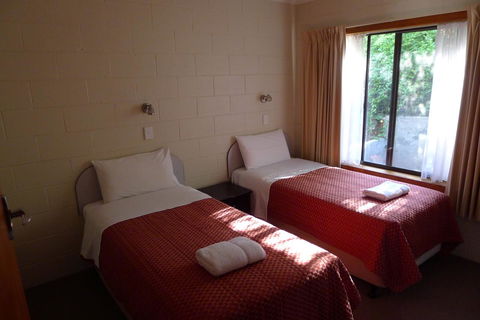 Willaway Motel Apartments - Hobart Tourism 13