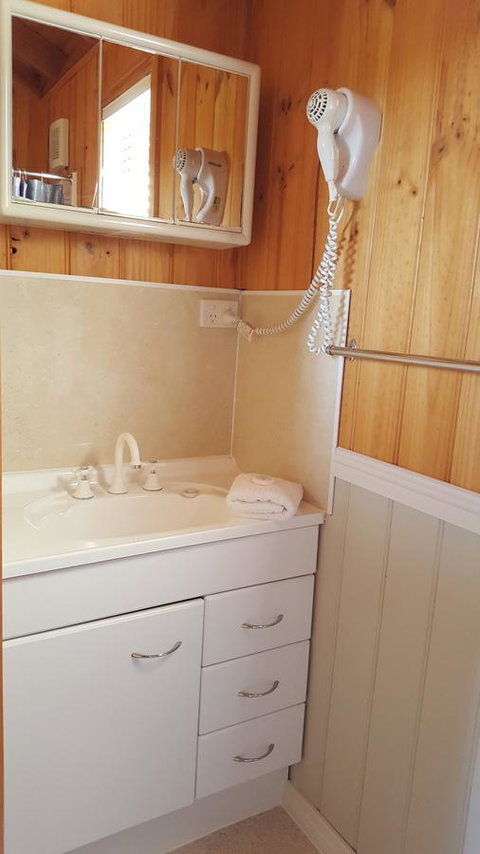 Hazelcreek Cottages - Tourism TAS 37