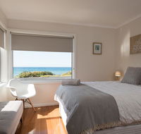 Penguin Beach House - Hobart Tourism