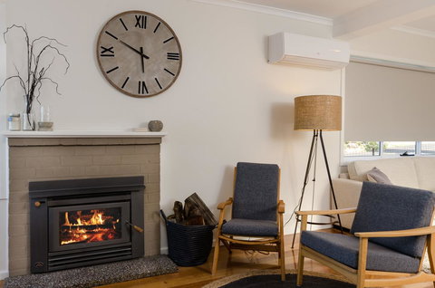 Penguin Beach House - Tourism TAS 12