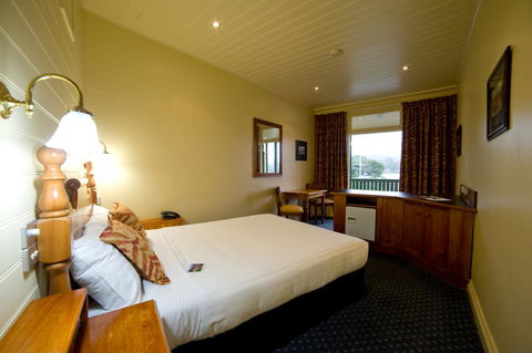 Strahan Village - Tourism TAS 33