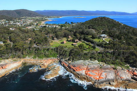 Bicheno By The Bay - Hobart Tourism 0