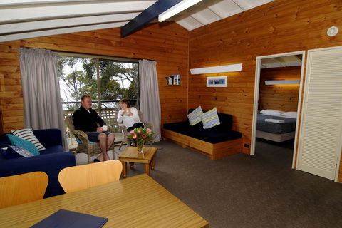 Bicheno By The Bay - Hobart Tourism 3