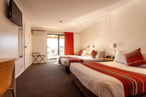 Beachfront Bicheno - Hobart Tourism 26