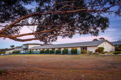 Beachfront Bicheno - Hobart Tourism 40