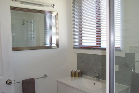 Highland Cabins And Cottages At Bronte Park - Hobart Tourism 17