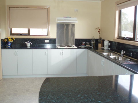 Highland Cabins And Cottages At Bronte Park - Hobart Tourism 9