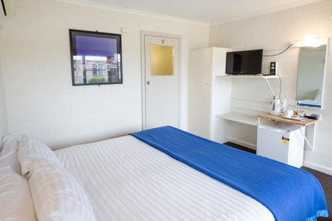 Edgewater Hotel - Tourism TAS 6