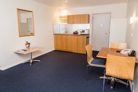 Edgewater Hotel - Tourism TAS 7