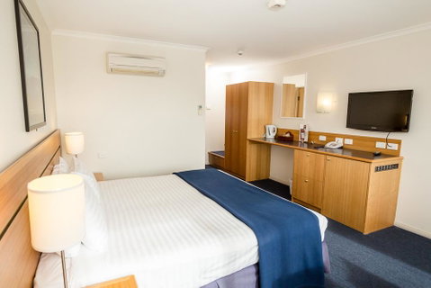 Edgewater Hotel - Tourism TAS 10