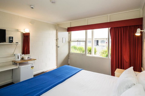 Edgewater Hotel - Tourism TAS 28