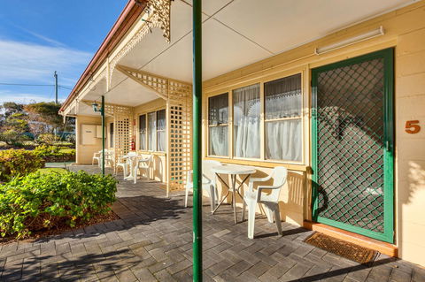 Wintersun Gardens Motel - Hobart Tourism 36