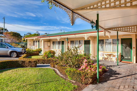Wintersun Gardens Motel - Hobart Tourism 27