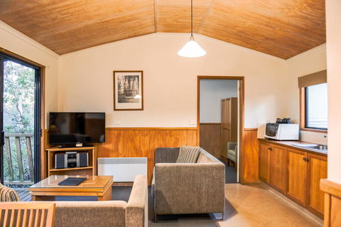 Cradle Mountain Wilderness Village - Hobart Tourism 27