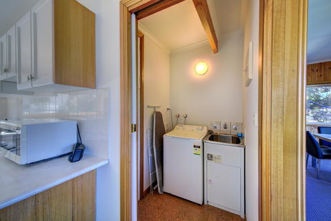 Freycinet Sanctuary 4 - Tourism TAS 11