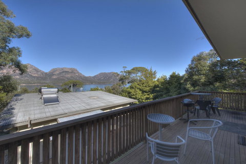 Freycinet Sanctuary 4 - Tourism TAS 1