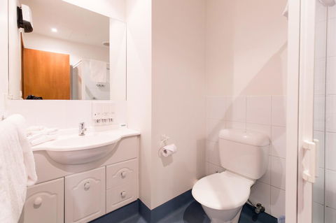 Bay Hotel Apartments - Hobart Tourism 19