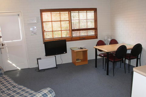 Bay Hotel Apartments - Hobart Tourism 33