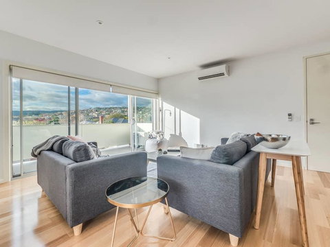 Marina View Apartment - Tourism TAS 11