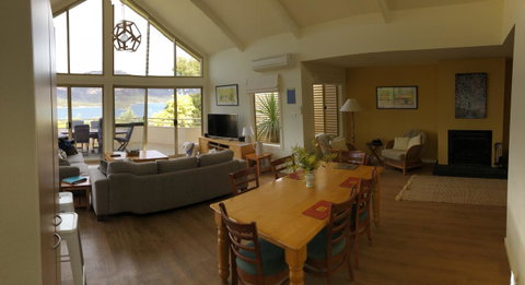 Freycinet Beach House - Tourism TAS 8