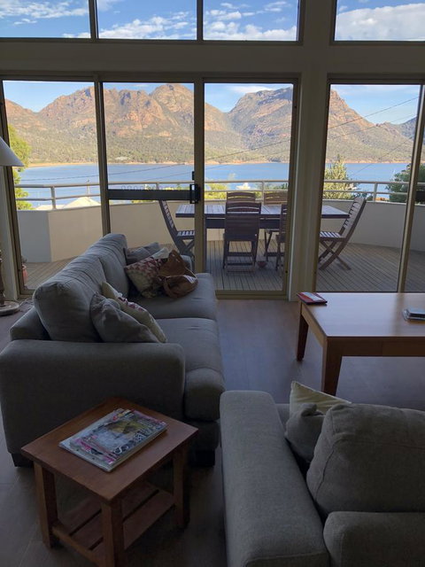 Freycinet Beach House - Tourism TAS 9