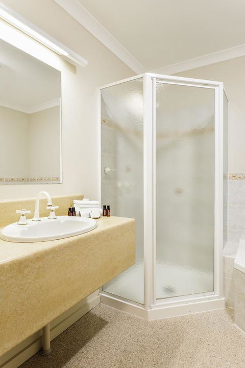 Cradle Mountain Hotel - Hobart Tourism 10