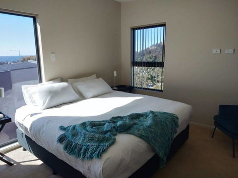 Bicheno Views On Douglas - Hobart Tourism 17