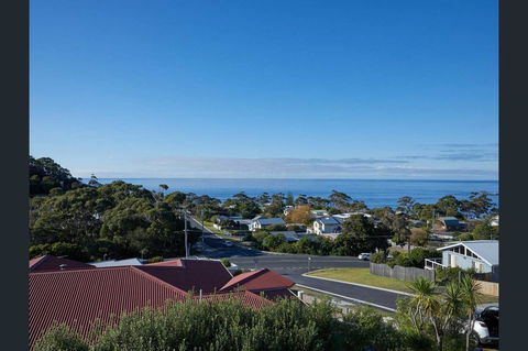 Bicheno Views On Douglas - Hobart Tourism 6
