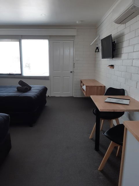 Anchor Wheel Motel - Hobart Tourism 7