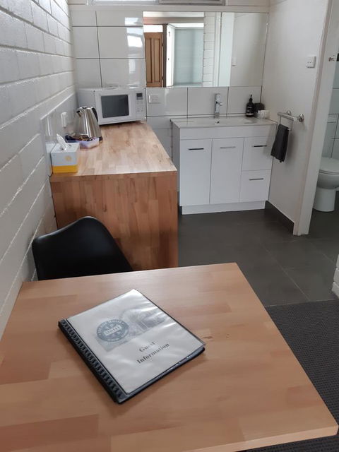 Anchor Wheel Motel - Hobart Tourism 6