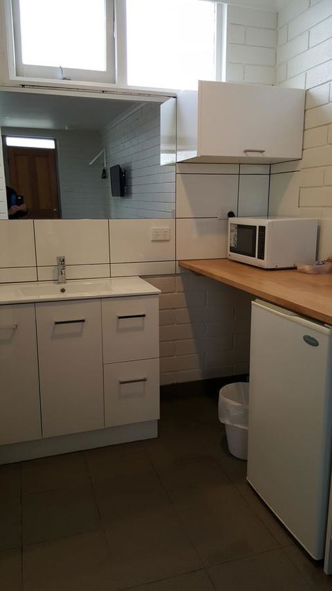 Anchor Wheel Motel - Hobart Tourism 18